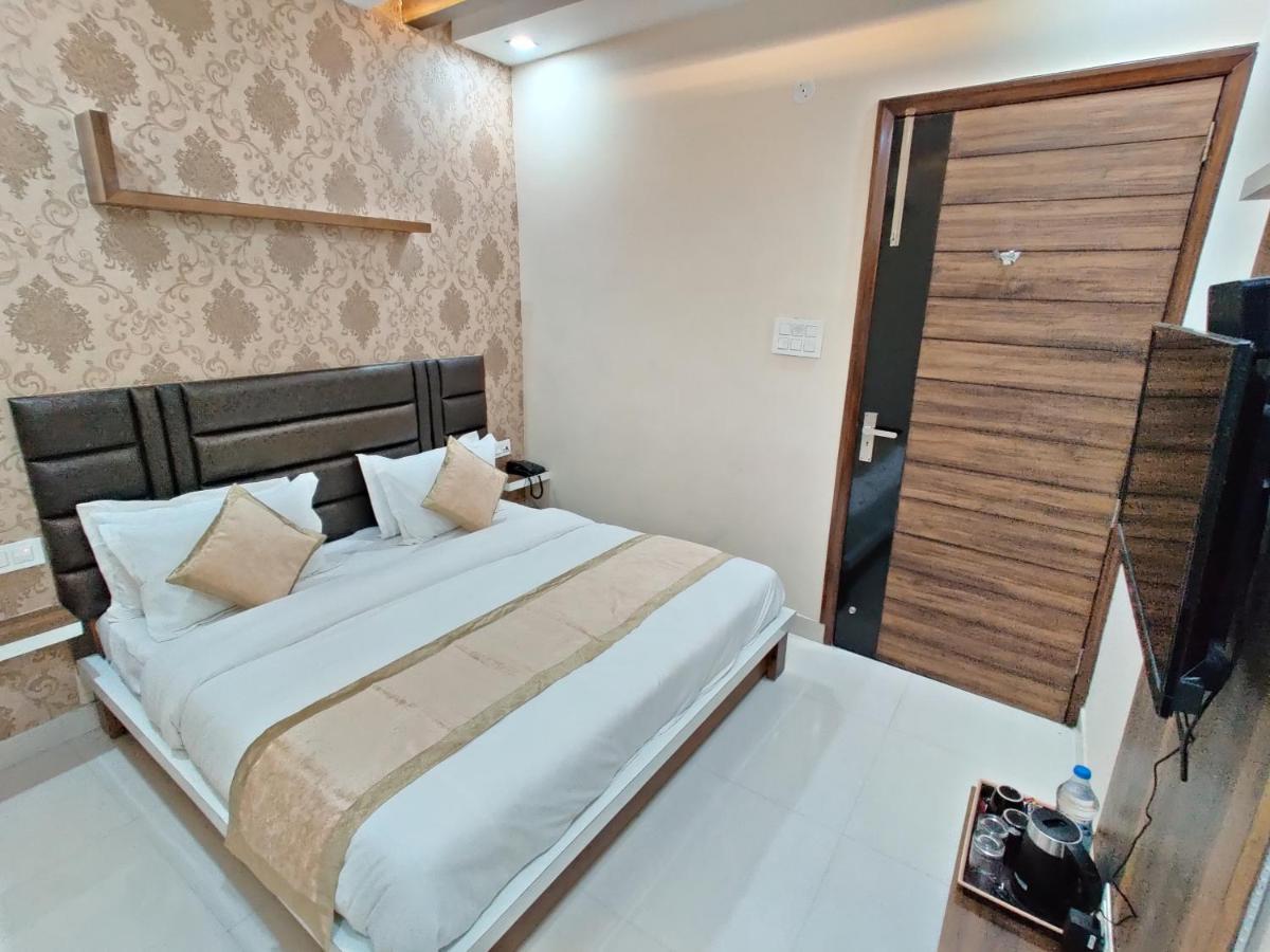 מלון אמריצר Guntas Residency מראה חיצוני תמונה